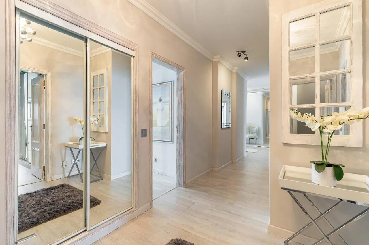 Seaview & Sunsets Apartment Quarteira 0*,  Portogallo