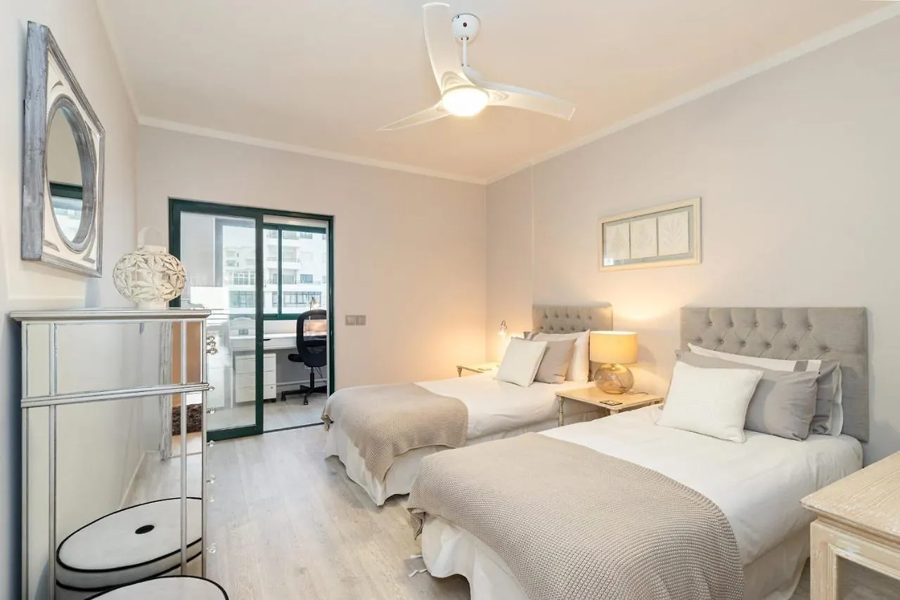 Seaview & Sunsets Apartment Quarteira