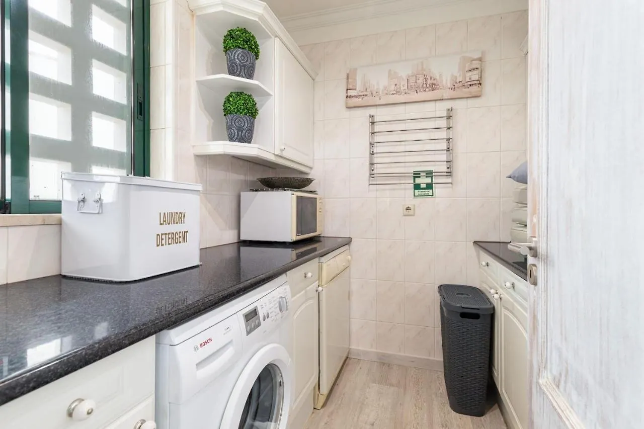 Seaview & Sunsets Apartment Quarteira