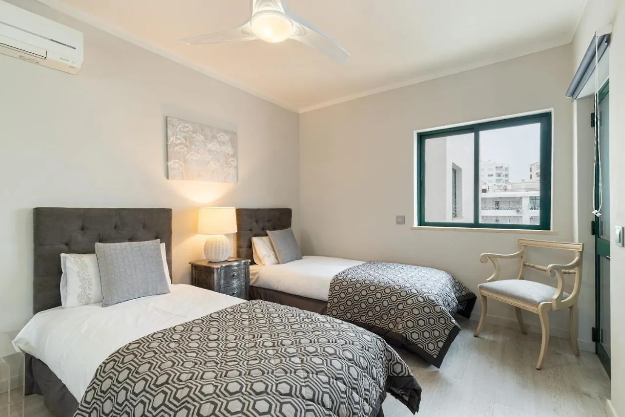 Seaview & Sunsets Apartment Quarteira 0*,  Portugal